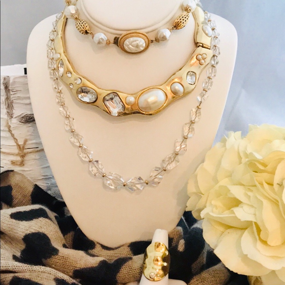 Vintage 1980’s Faux Pearl Choker